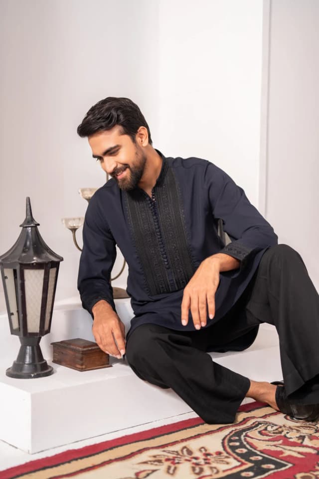 ARZAALS DARK NAVY MUGHAL STA07